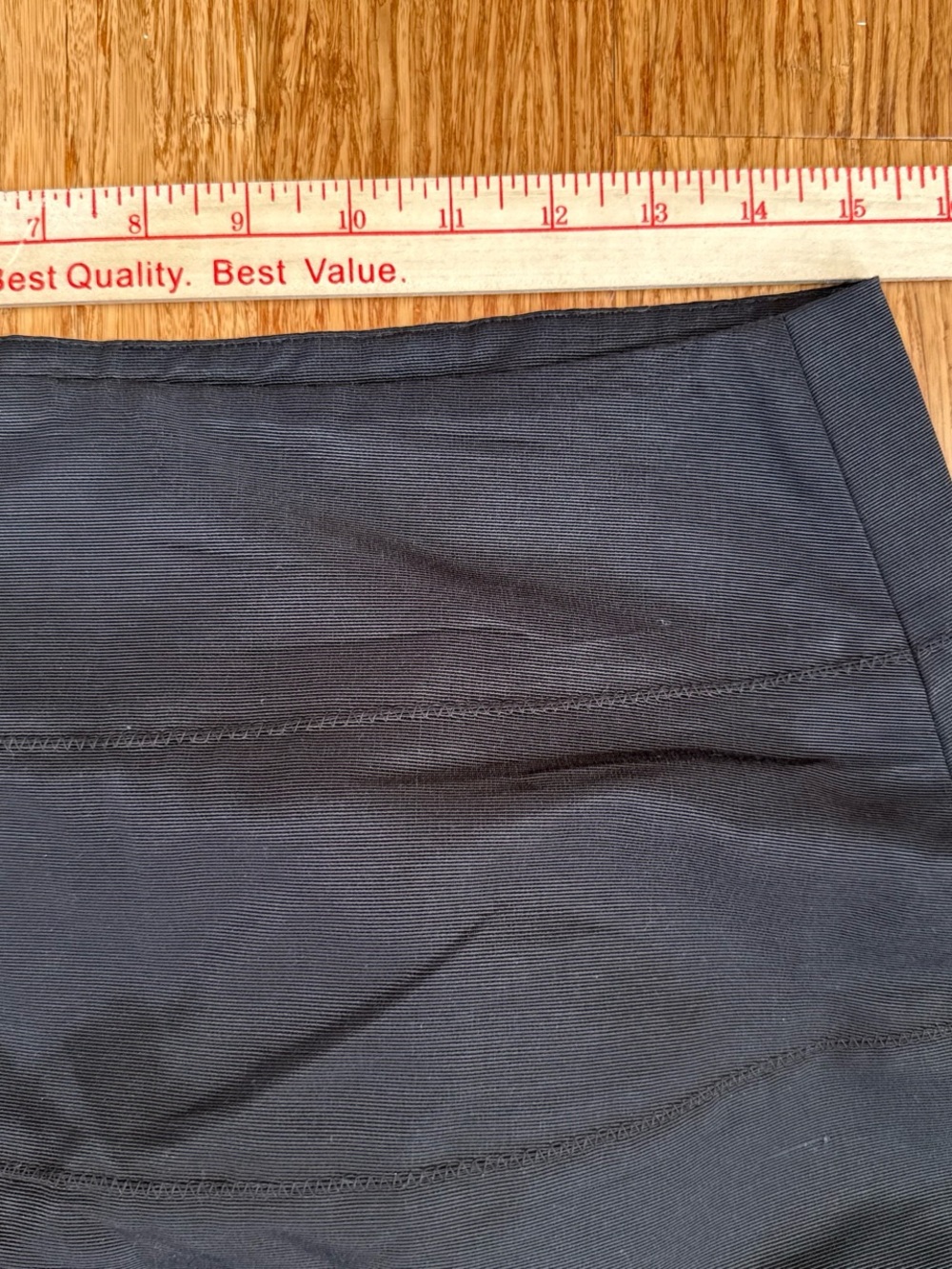 Reiss London Classic Black Pleated Hem Pencil Skirt . Size 6 $200 MSRP. - Picture 7 of 8